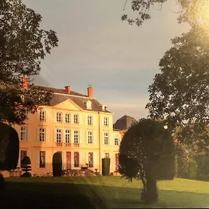  Couette-café Chateau De Saint Trys